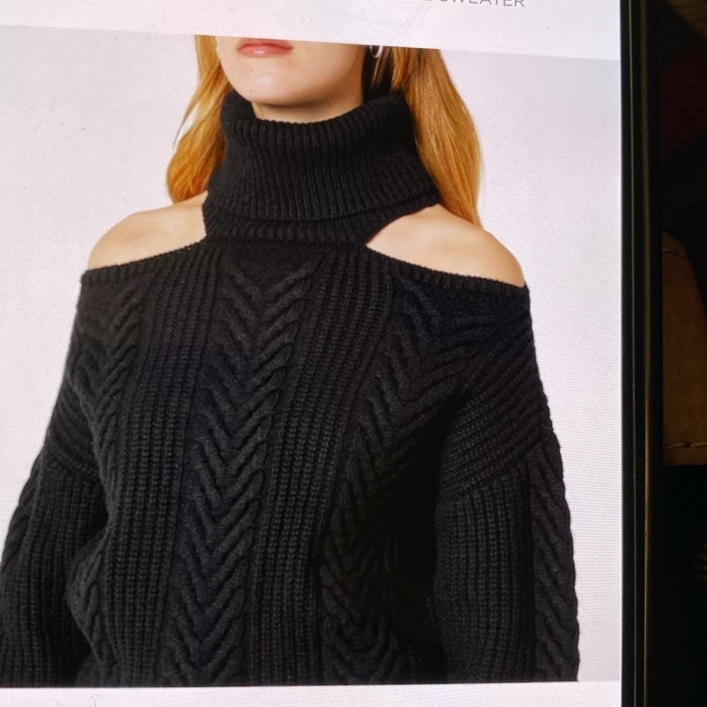 Chunky cold shoulder black sweater - Lorilee Sweater